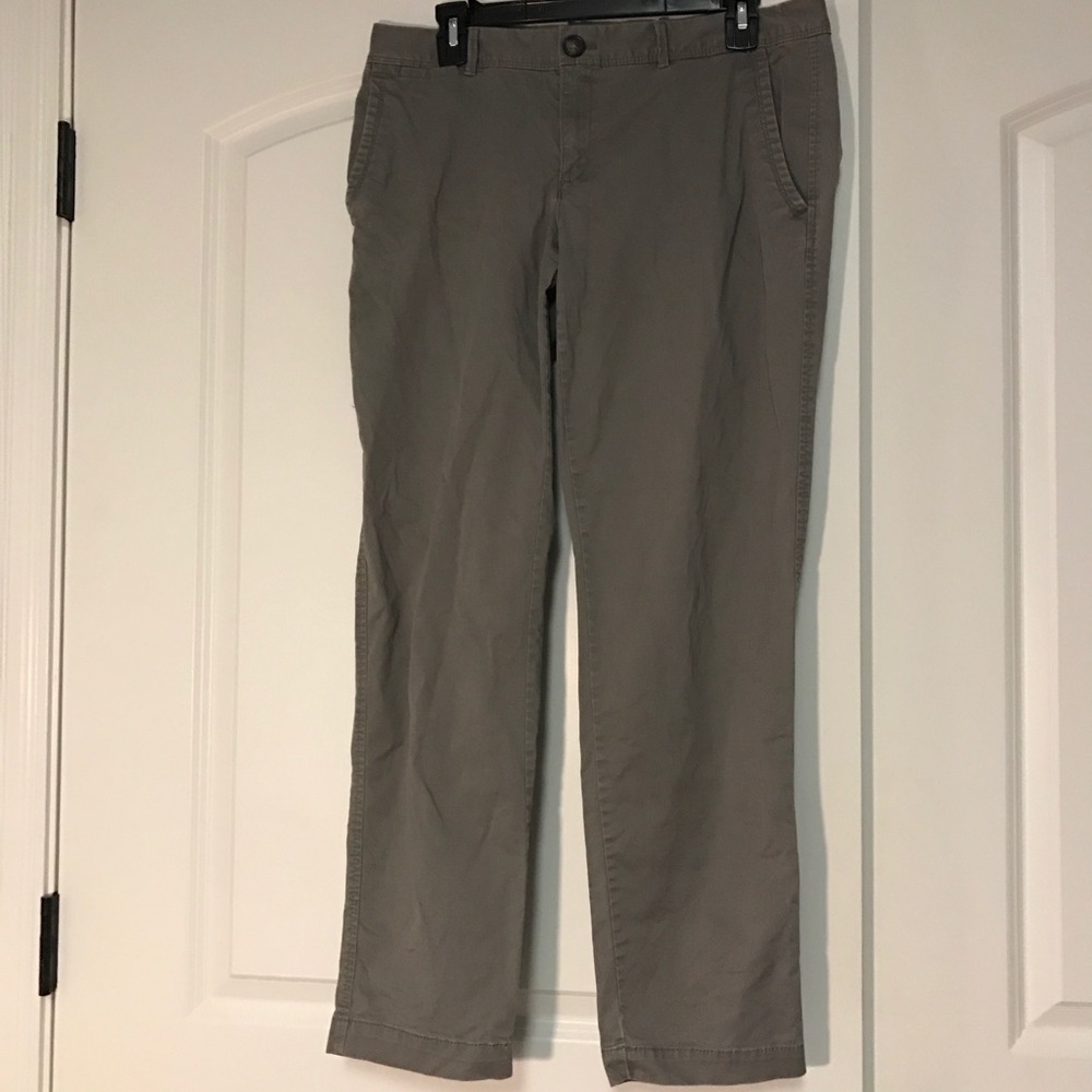 Banana Republic City Chino Gray